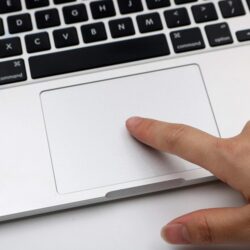 Begini Cara Mengaktifkan Touchpad Laptop di Windows 10